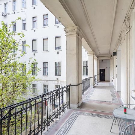 Convenient Super Central Stay Будапеща Екстериор снимка